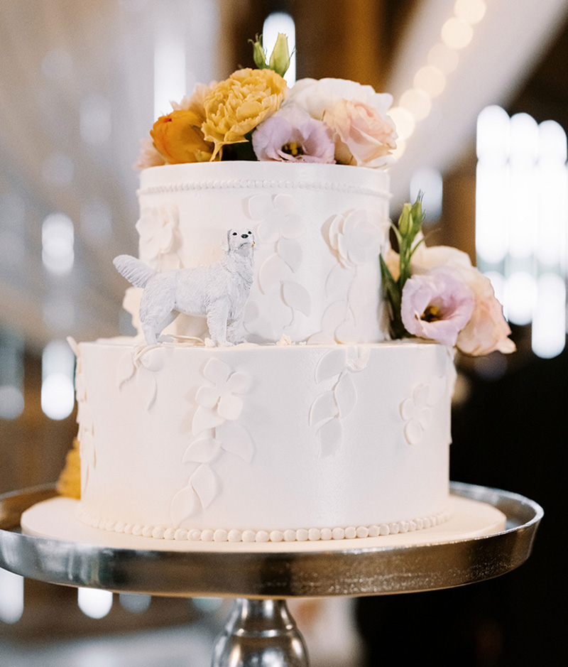 Wedding cake on silver stand